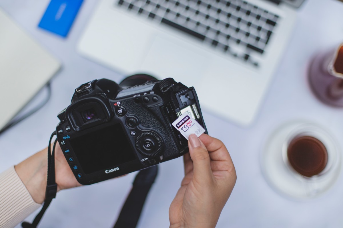 PR Toolkit samsung-memory-q_U0UWAYlKU-unsplash PRO PR TIPS: MAKE READY TO GO CONTENT A PRIORITY Blogs Free Advice Friday Free Advice Friday  